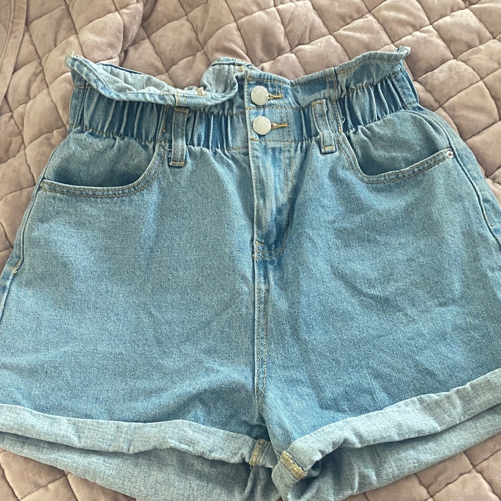 Denim Blvd High Rise Jean Shorts Small